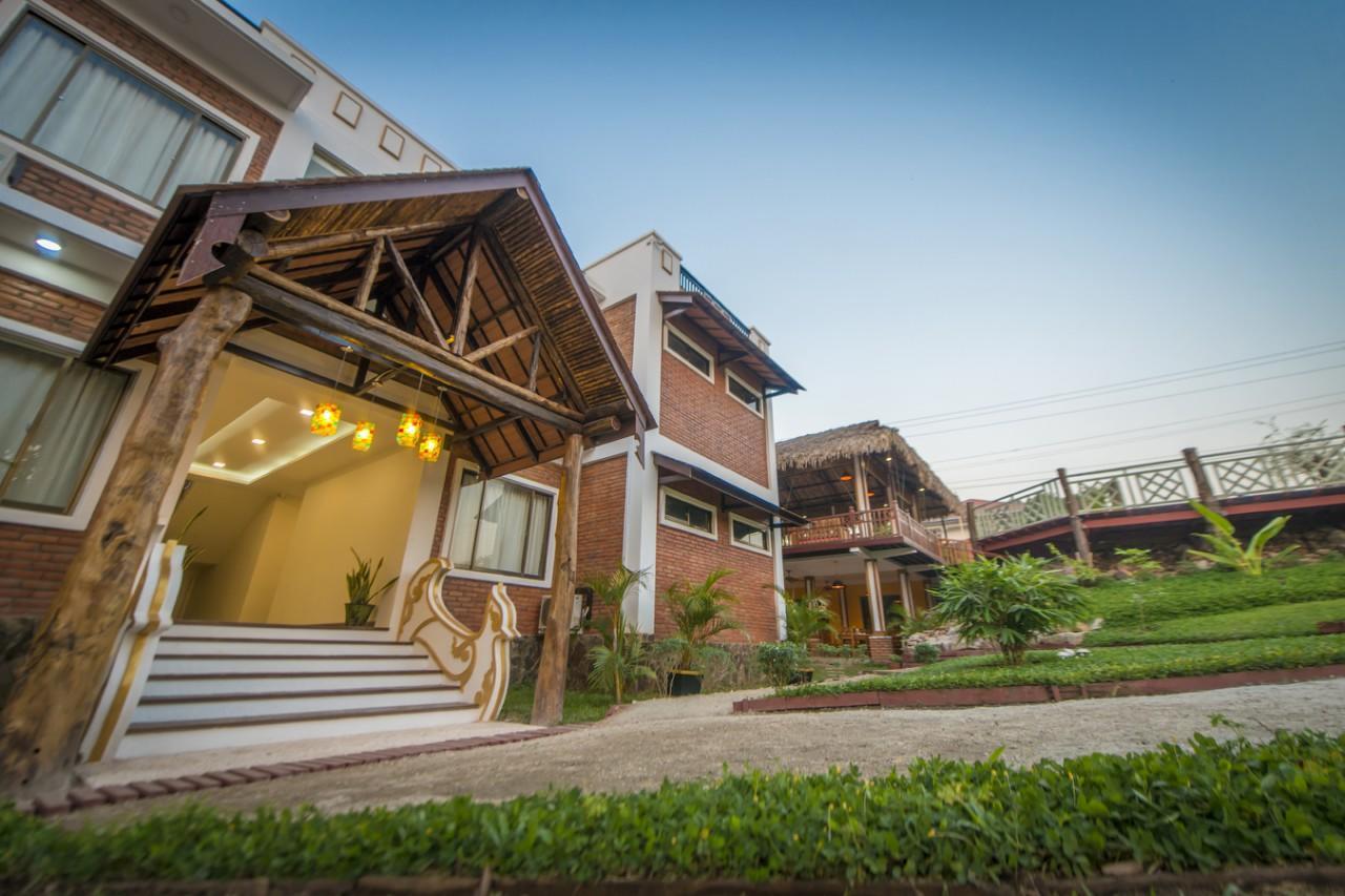 Hotel Queen Jamadevi Mawlamyine Exterior foto